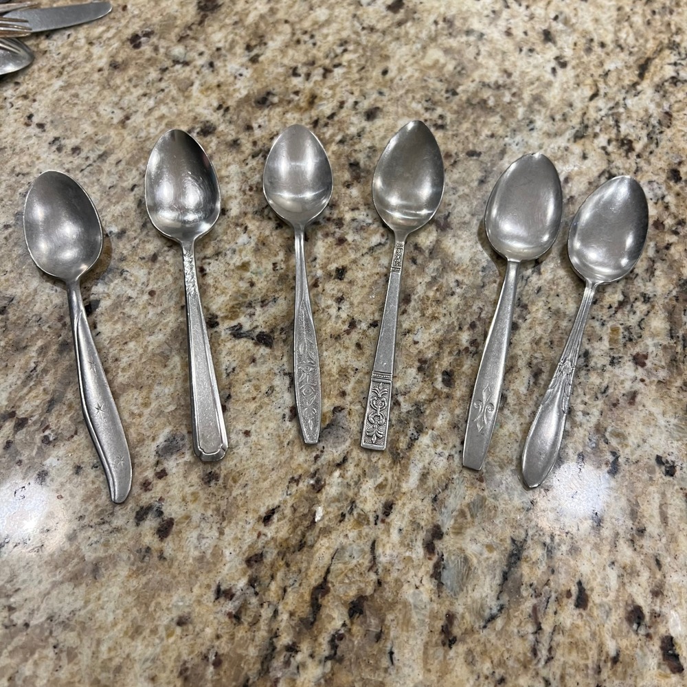 Vintage Stainless Steel Teaspoons Mismatched Lot‎ of 6 Starburst /Floral